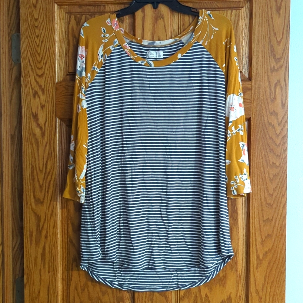 Maurices 25/7 top